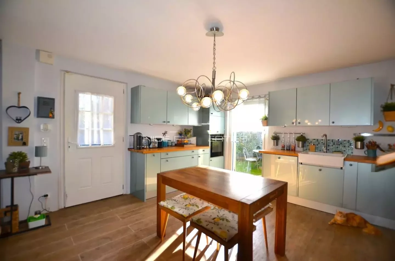 Квартира в Каннах, Франция, 95 м² - фото 16