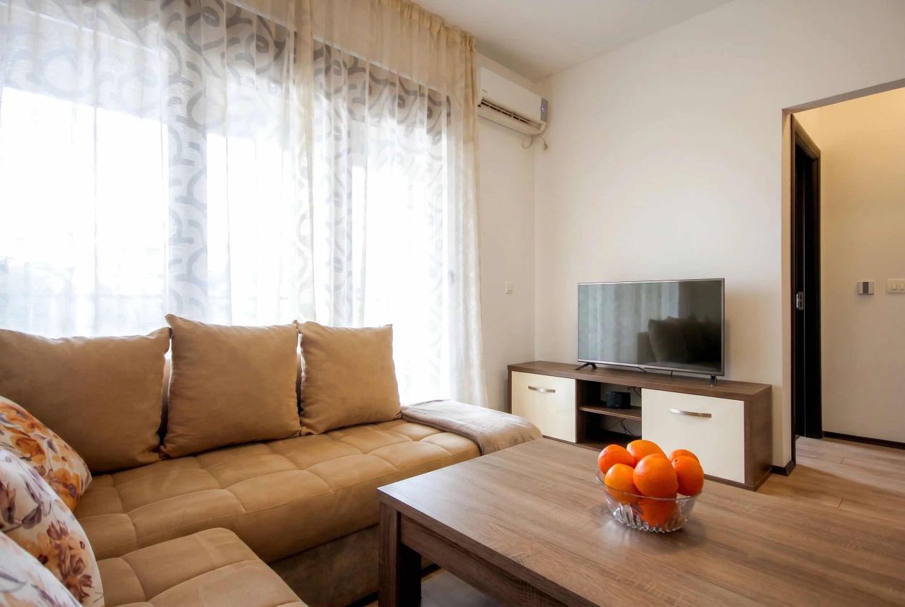 Квартира в Будве, Черногория, 38 м² - фото 17