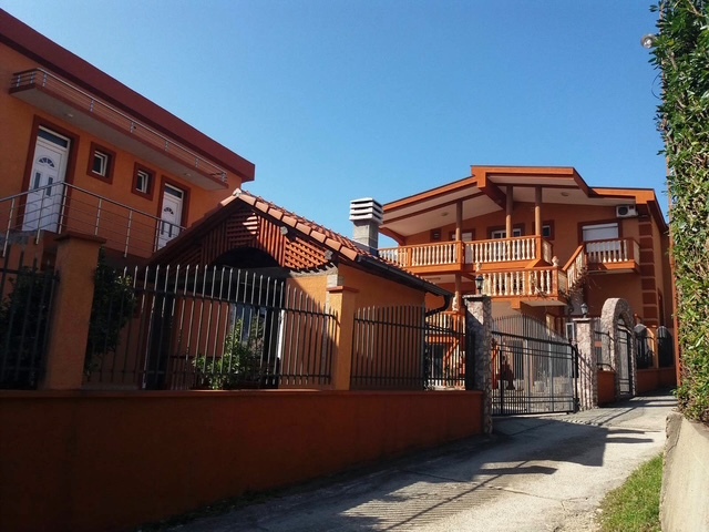 Вилла в Сутоморе, Черногория, 610 м² - фото 1
