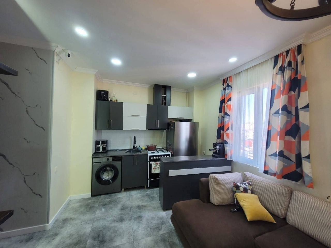 Квартира в Батуми, Грузия, 45 м² - фото 1