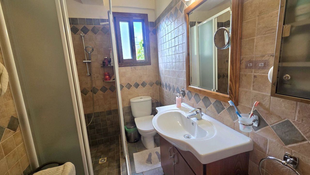 Дом в Айос-Атанасиосе, Кипр, 175 м² - фото 11