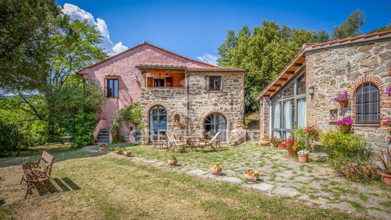Дом в Туоро-суль-Тразимено, Италия, 366.55 м² - фото 3