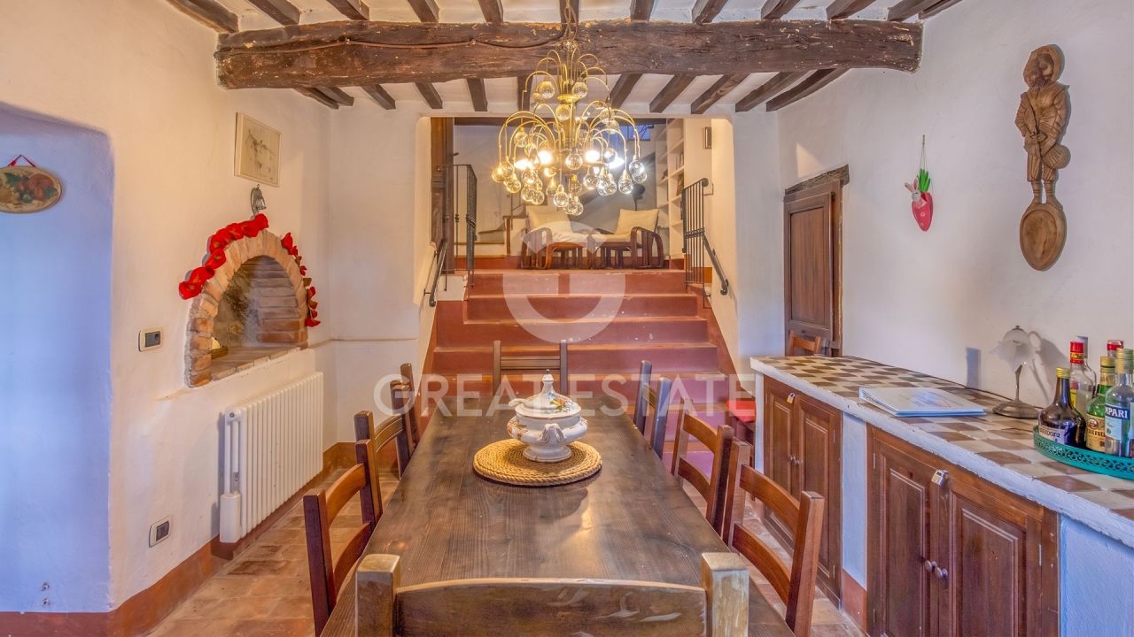Дом в Туоро-суль-Тразимено, Италия, 366.55 м² - фото 10