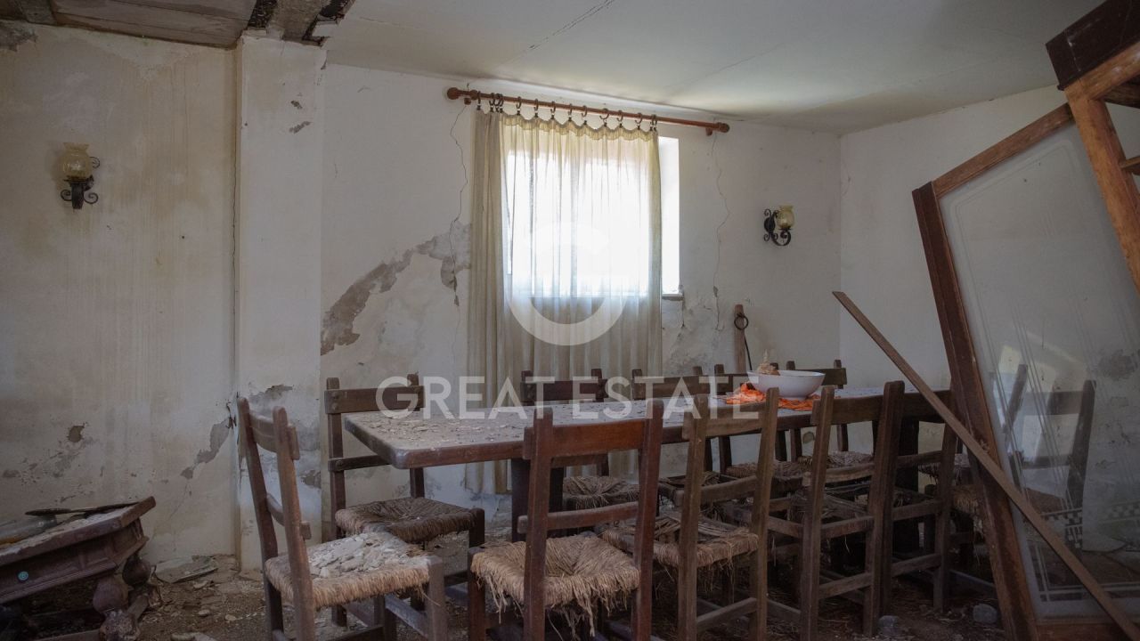 Дом в Четоне, Италия, 285 м² - фото 13