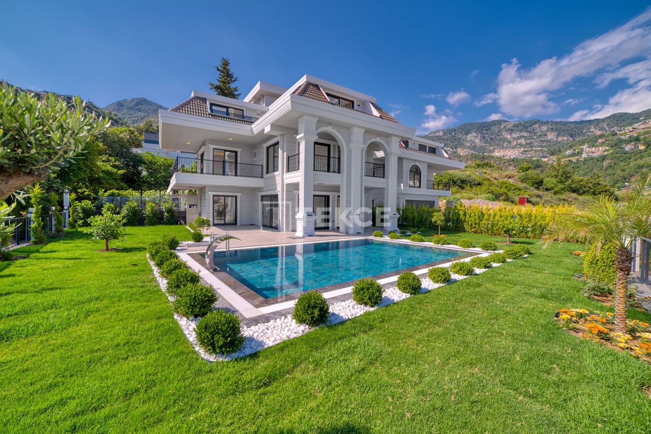 Вилла в Алании, Турция, 430 м² - фото 1