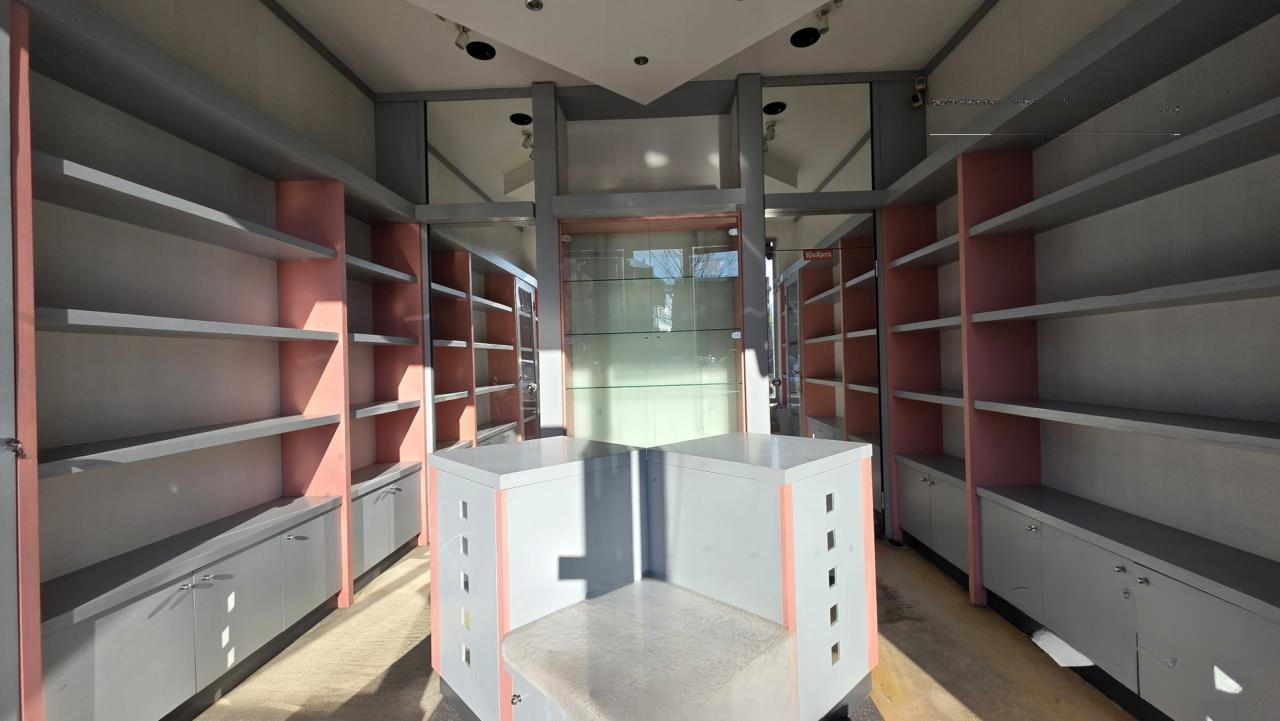 Офис в Любляне, Словения, 29 м² - фото 1