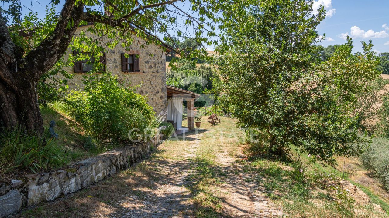 Дом в Тоди, Италия, 373.95 м² - фото 3
