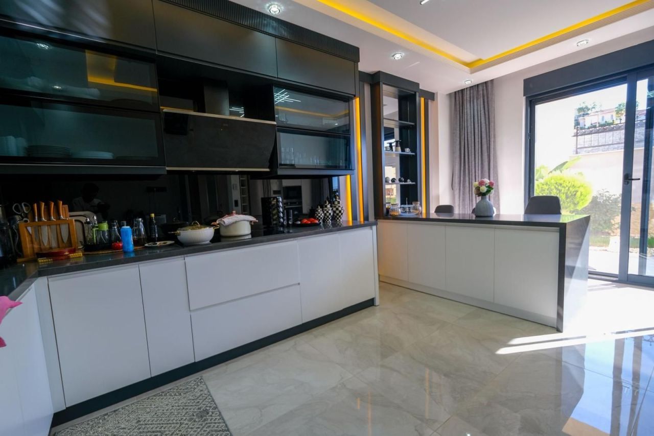 Вилла в Алании, Турция, 380 м² - фото 7