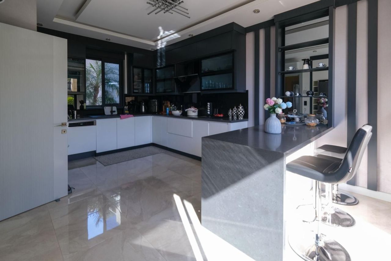 Вилла в Алании, Турция, 380 м² - фото 8