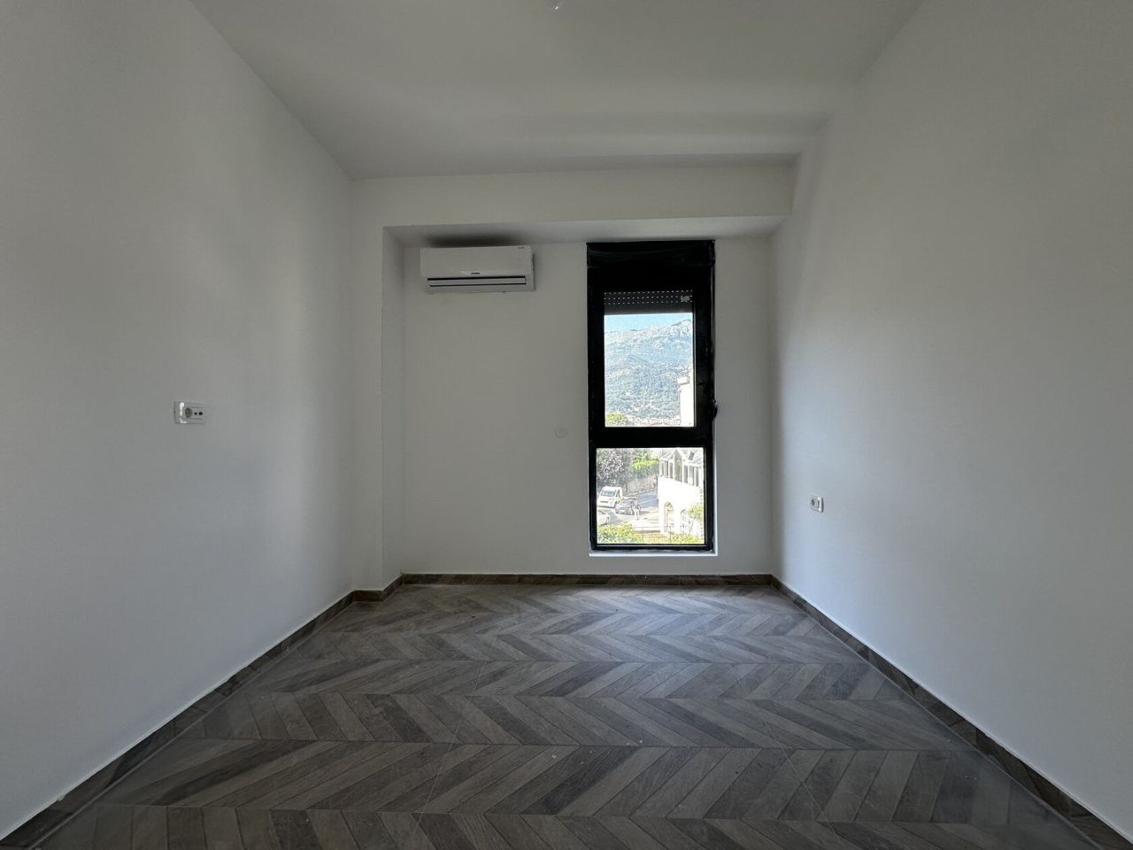 Квартира в Будве, Черногория, 53 м² - фото 12