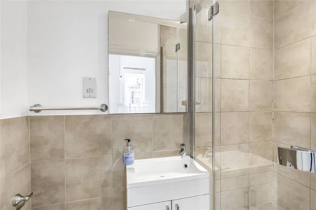 Квартира в Лондоне, Великобритания, 30 м² - фото 2
