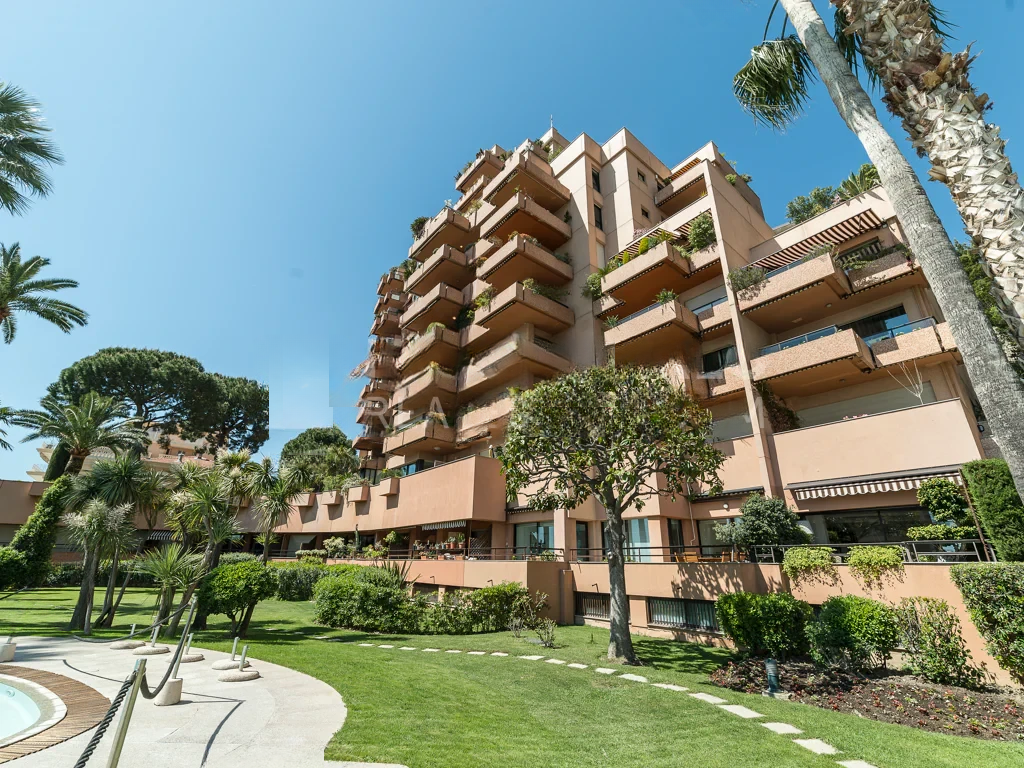 Квартира в Сен-Романе, Монако, 67 м² - фото 1