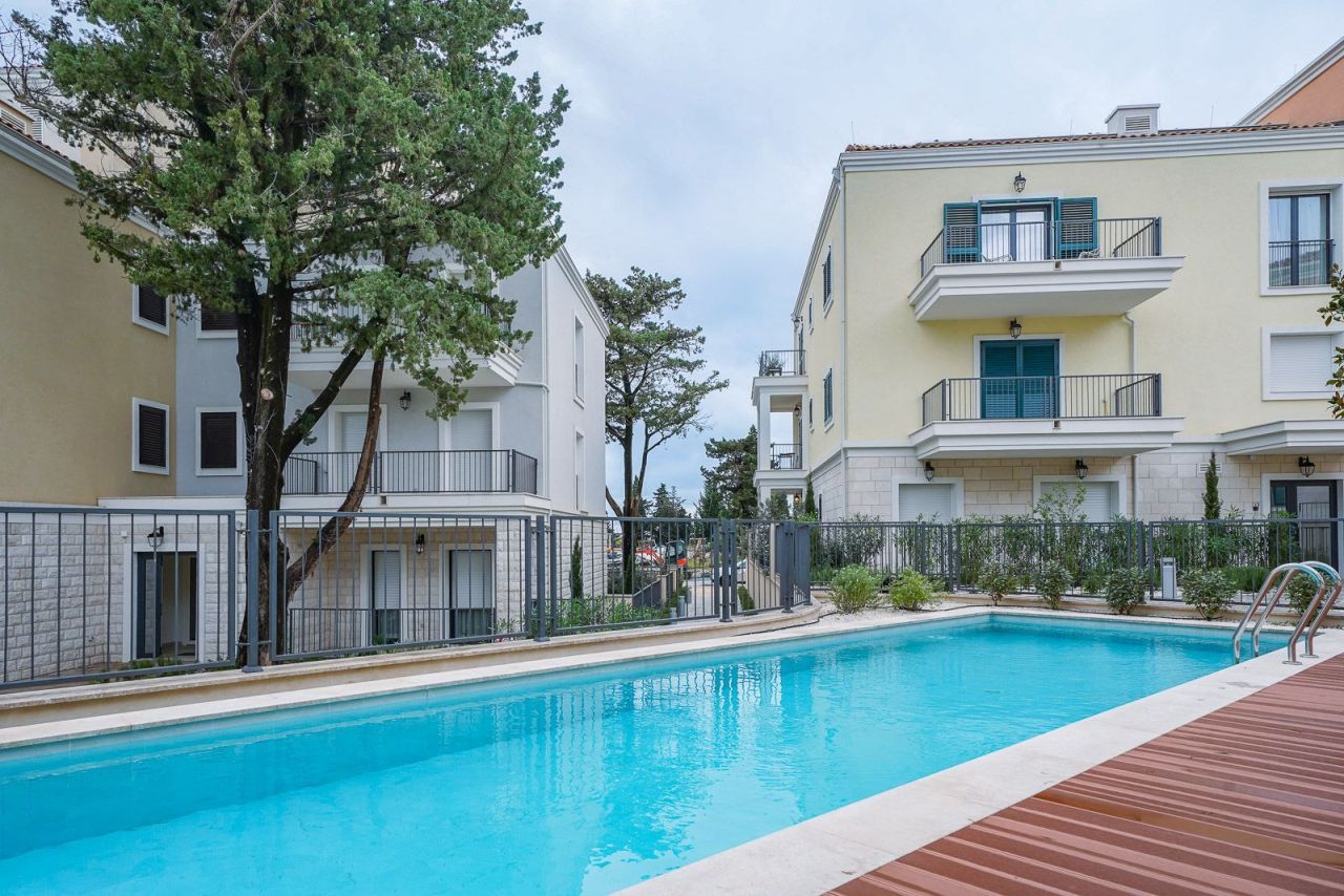 Квартира на полуострове Луштица, Черногория, 65 м² - фото 9