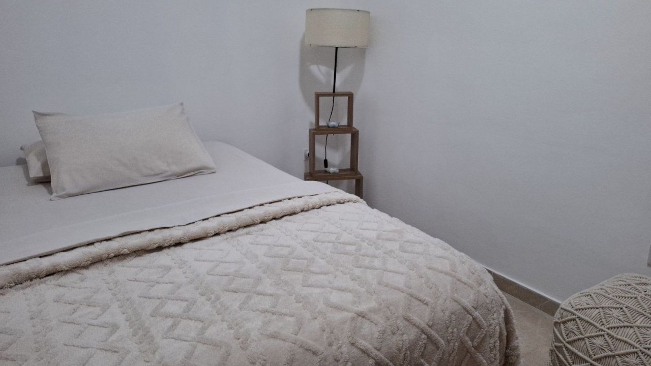 Квартира в Будве, Черногория, 75 м² - фото 12
