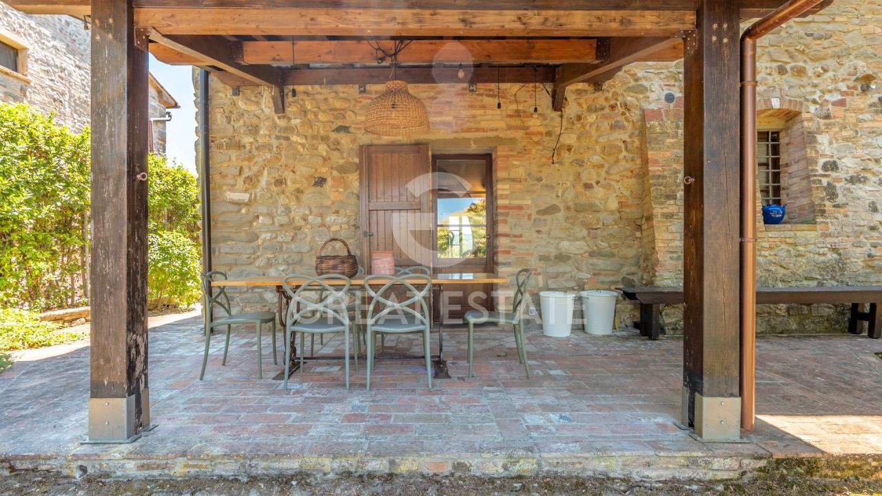 Дом в Кьянни, Италия, 320.25 м² - фото 8