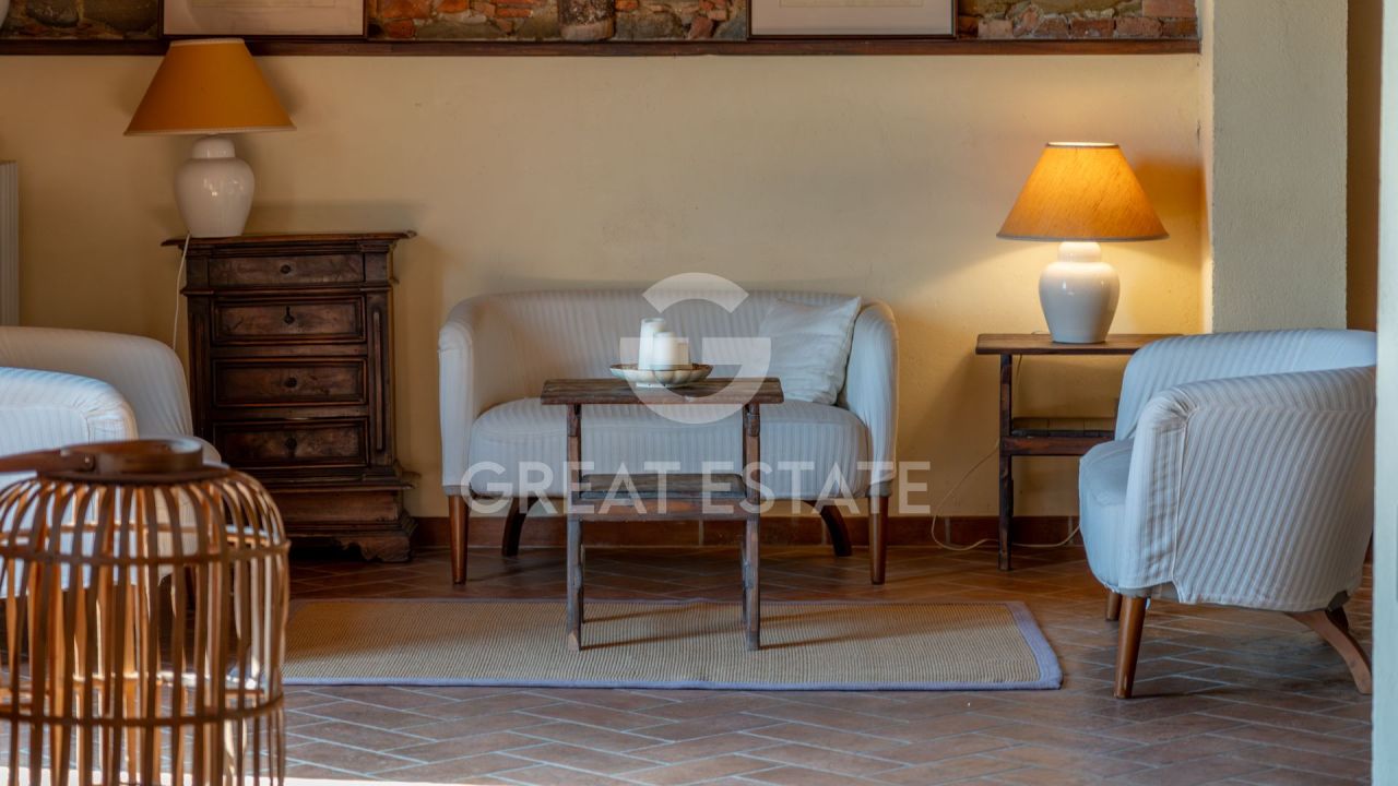 Дом в Деруте, Италия, 1 511.8 м² - фото 10