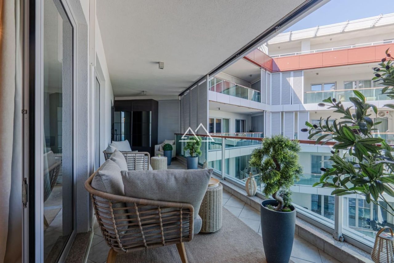 Апартаменты в Будве, Черногория, 94 м² - фото 1