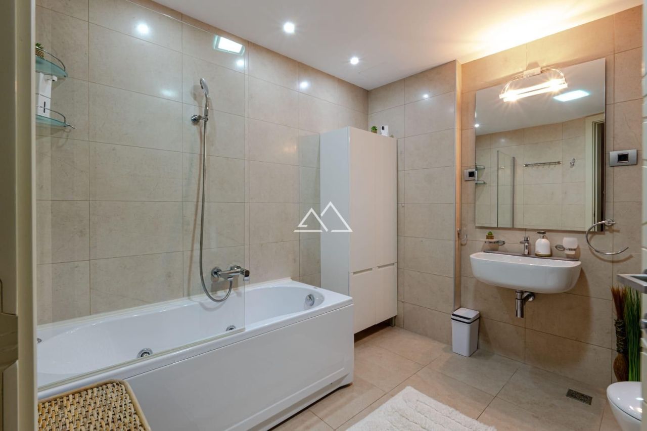 Апартаменты в Будве, Черногория, 94 м² - фото 15