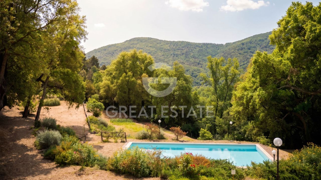 Дом Monticiano, Италия, 313.4 м² - фото 2