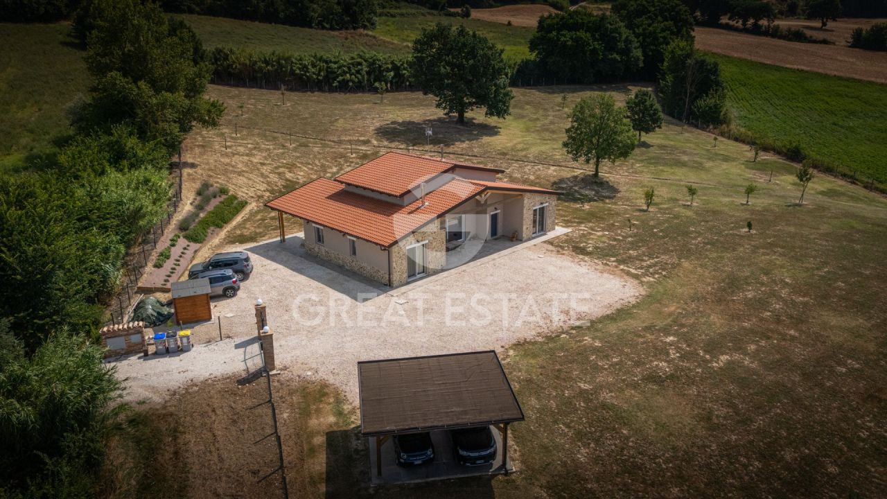 Дом в Тоди, Италия, 183.45 м² - фото 4