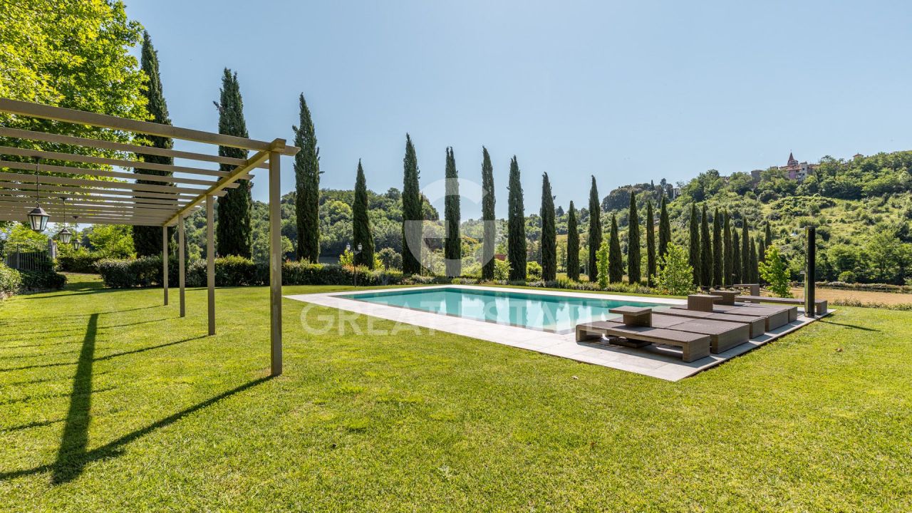 Дом Laterina Pergine Valdarno, Италия, 612.7 м² - фото 6