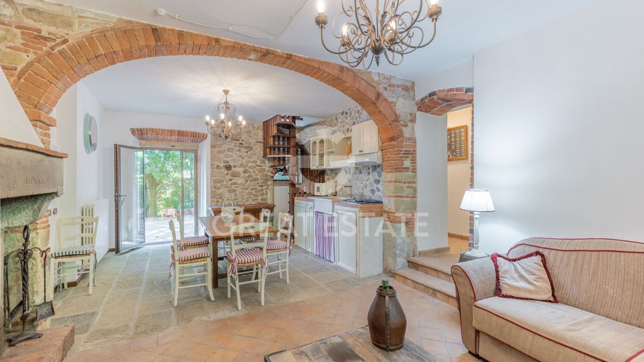 Дом Laterina Pergine Valdarno, Италия, 612.7 м² - фото 13