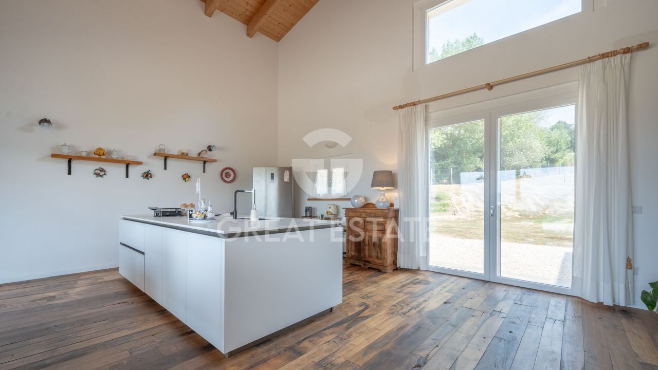 Дом в Тоди, Италия, 183.45 м² - фото 14