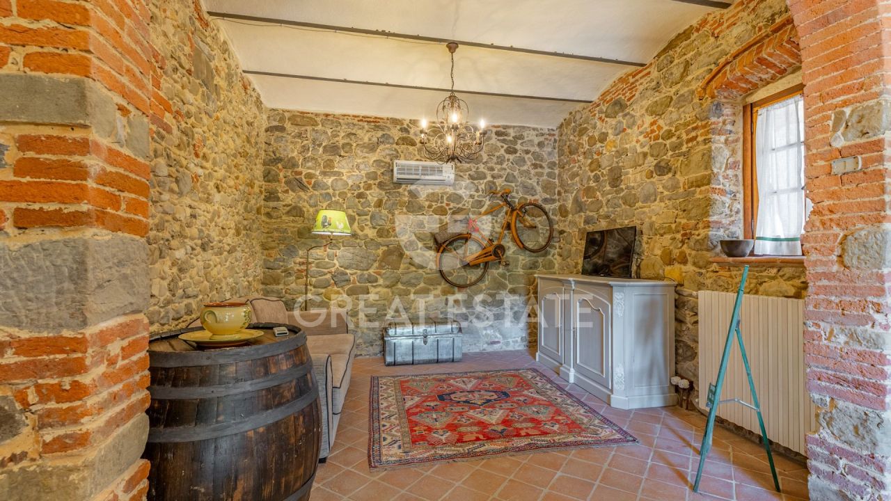 Дом Laterina Pergine Valdarno, Италия, 612.7 м² - фото 17