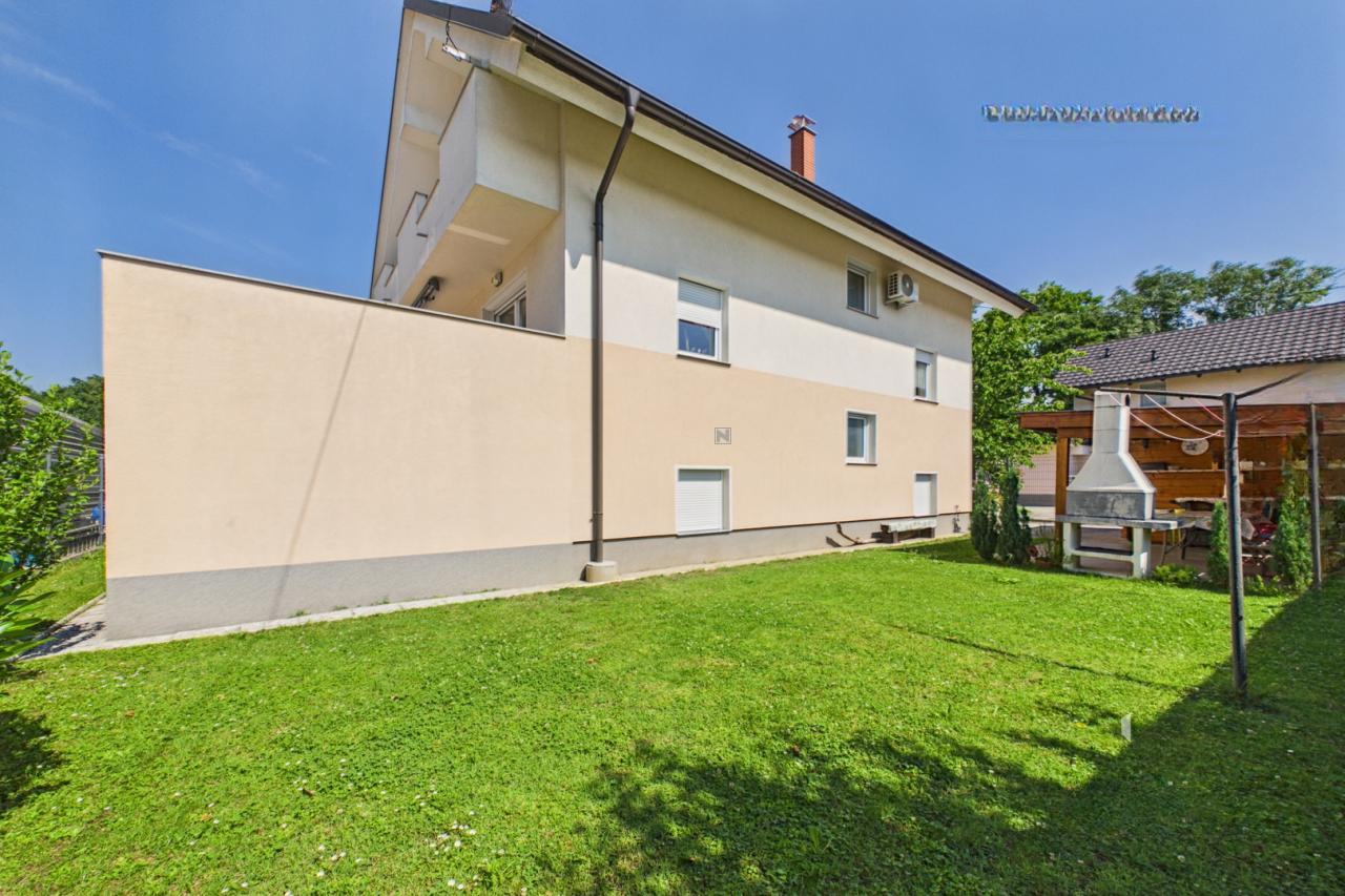 Дом в Любляне, Словения, 244 м² - фото 9