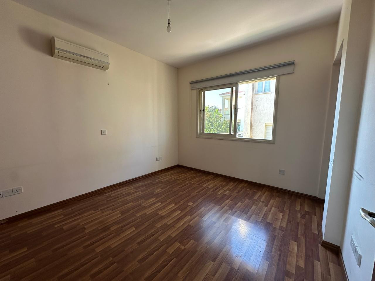 Мезонет в Айос-Атанасиосе, Кипр, 178 м² - фото 7
