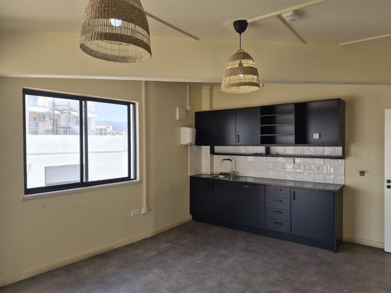 Офис в Агиос Теодоросе, Кипр, 220 м² - фото 2
