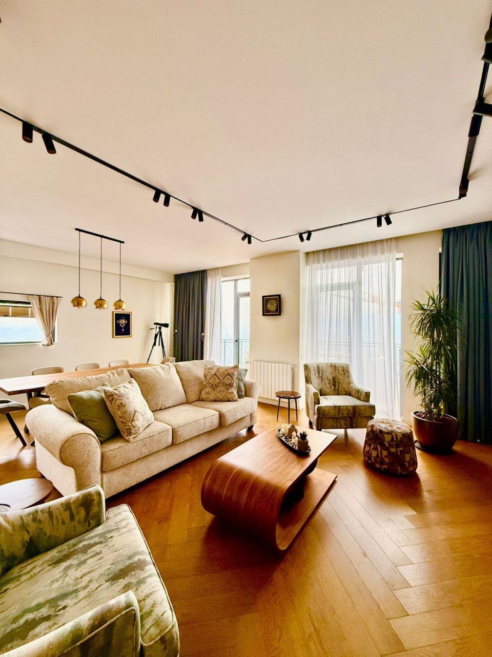 Квартира в Тбилиси, Грузия, 190 м² - фото 1
