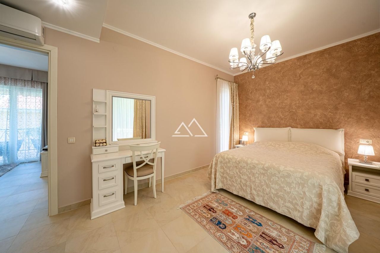 Апартаменты в Ораховаце, Черногория, 129 м² - фото 16