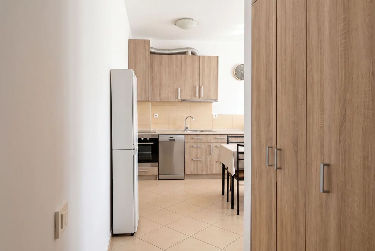 1-bedroom apartment, 42 m², new building, green park view — Budva 8