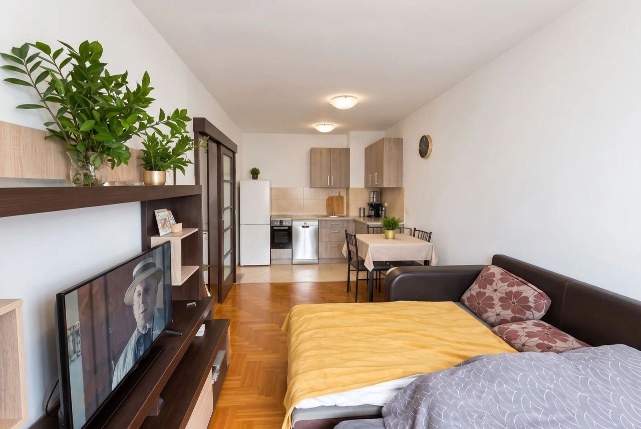 Квартира с 1 спальней 42 м², новый дом, вид на зелёный парк — Будва 2