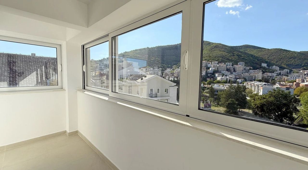 2-bedroom apartment, 87 m², Old Town view — central Budva 11