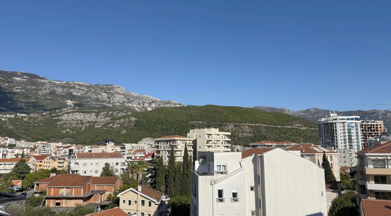 2-bedroom apartment, 87 m², Old Town view — central Budva 8