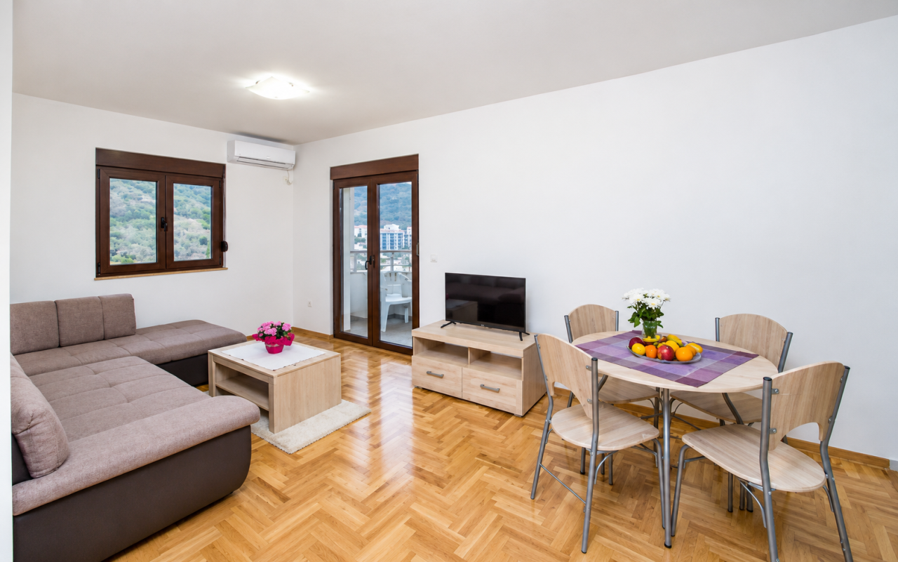 Apartment 47 m², 3. Stock, zwei Aufzüge, Gebäude Akacija — Bečići, Budva 2