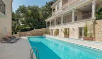 Квартира за 633 200 евро в Херцег-Нови, Черногория