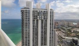 Пентхаус за 929 000 евро в Майами, США