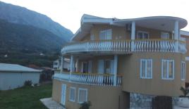 Дом за 380 000 евро в Добра Воде, Черногория