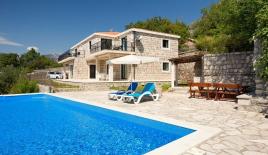 Вилла за 1 150 000 евро в Режевичах, Черногория