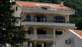 Вилла за 2 400 000 евро в Петроваце, Черногория