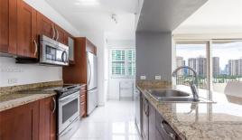 Апартаменты за 339 230 евро в Майами, США