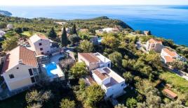 Вилла за 550 000 евро в Святом Стефане, Черногория