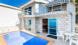 Вилла за 270 000 евро в Круче, Черногория