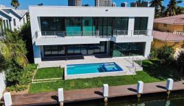 Вилла за 4 164 982 евро в Майами, США