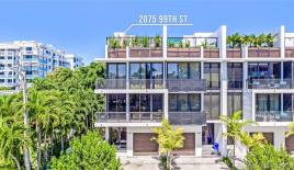 Таунхаус за 1 005 808 евро в Майами, США