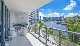 Квартира за 855 528 евро в Майами, США