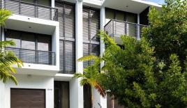 Таунхаус за 879 689 евро в Майами, США